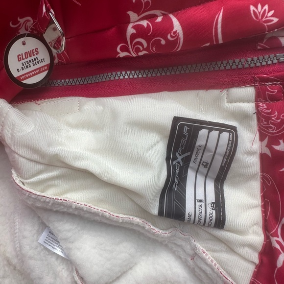 NWT ZeroXposur Performance Hoodie Girls M size 10-12
100% Polyester - Picture 9 of 9